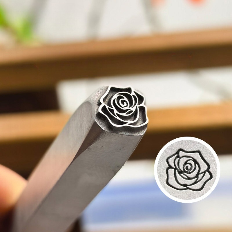 Outil de poinçonnage métalliqu - Leatherwork Punching Tool avis et prix
